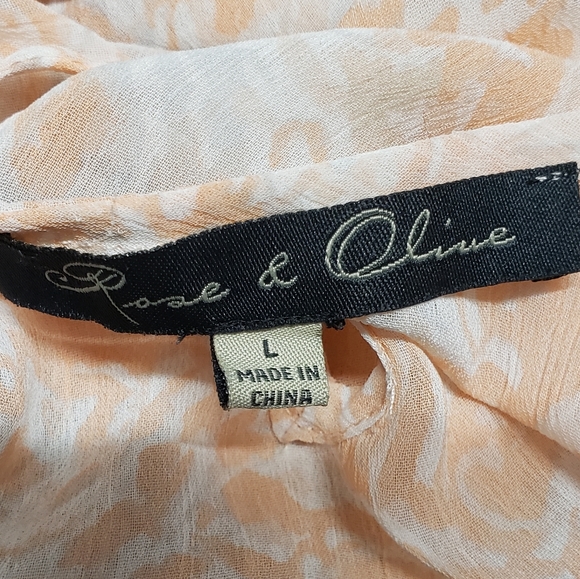 Rose & Olive Blouse B - Picture 5 of 6